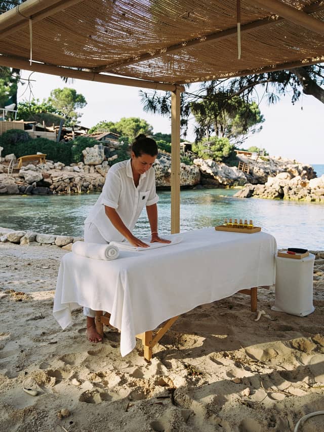 Beach Spa Ritual: Massage, Fruit & Detox Juices